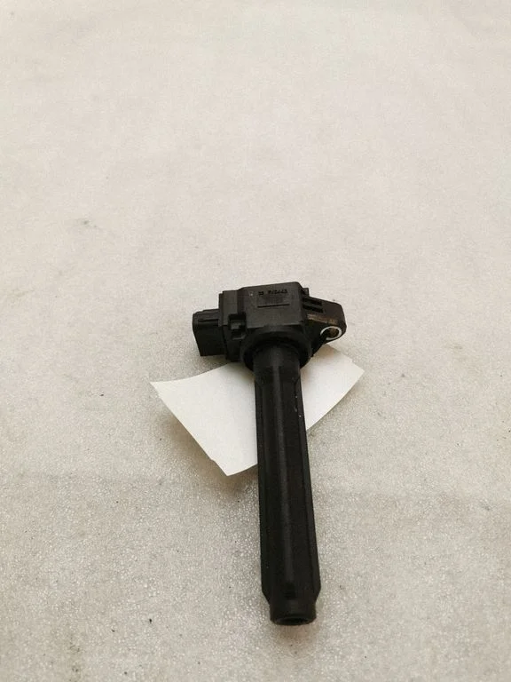 High voltage ignition coil 1832A062