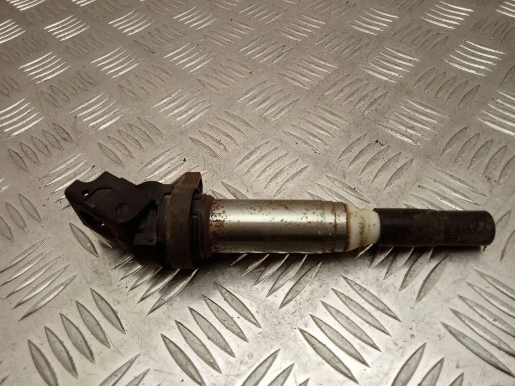 High voltage ignition coil 28372862