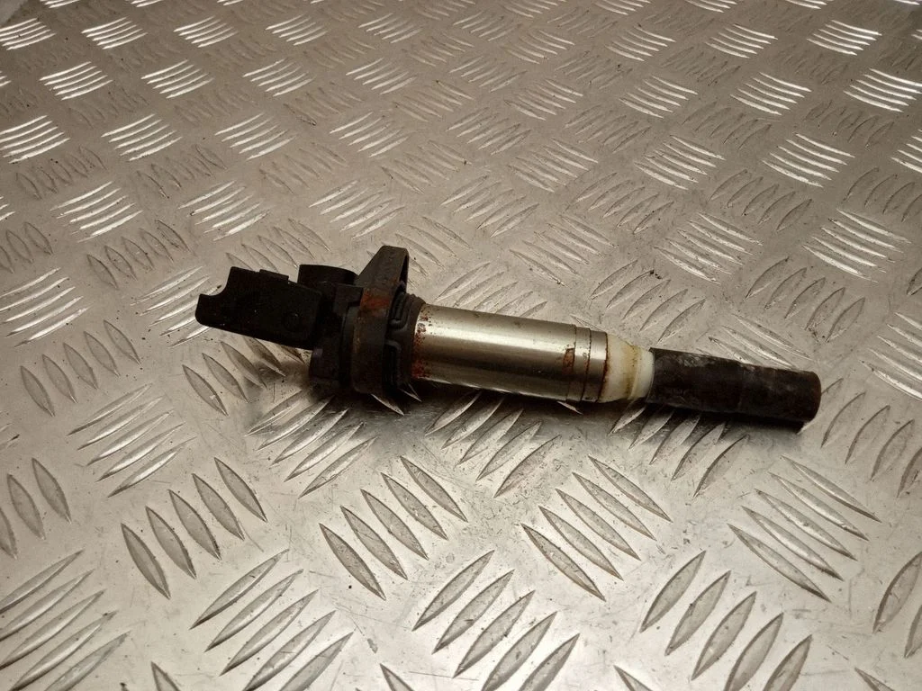 High voltage ignition coil 28372862