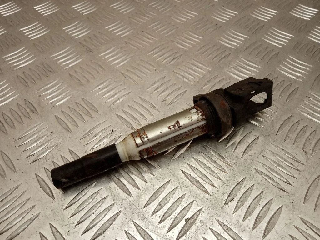 High voltage ignition coil 28372862