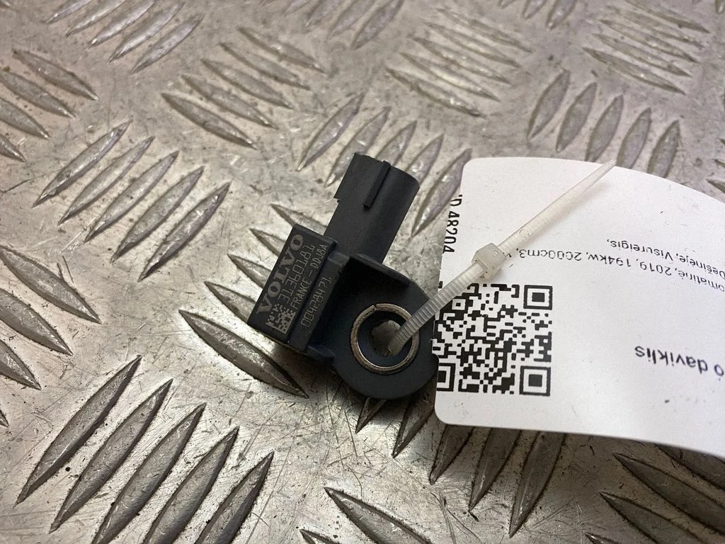 Airbag deployment crash/impact sensor 31360181