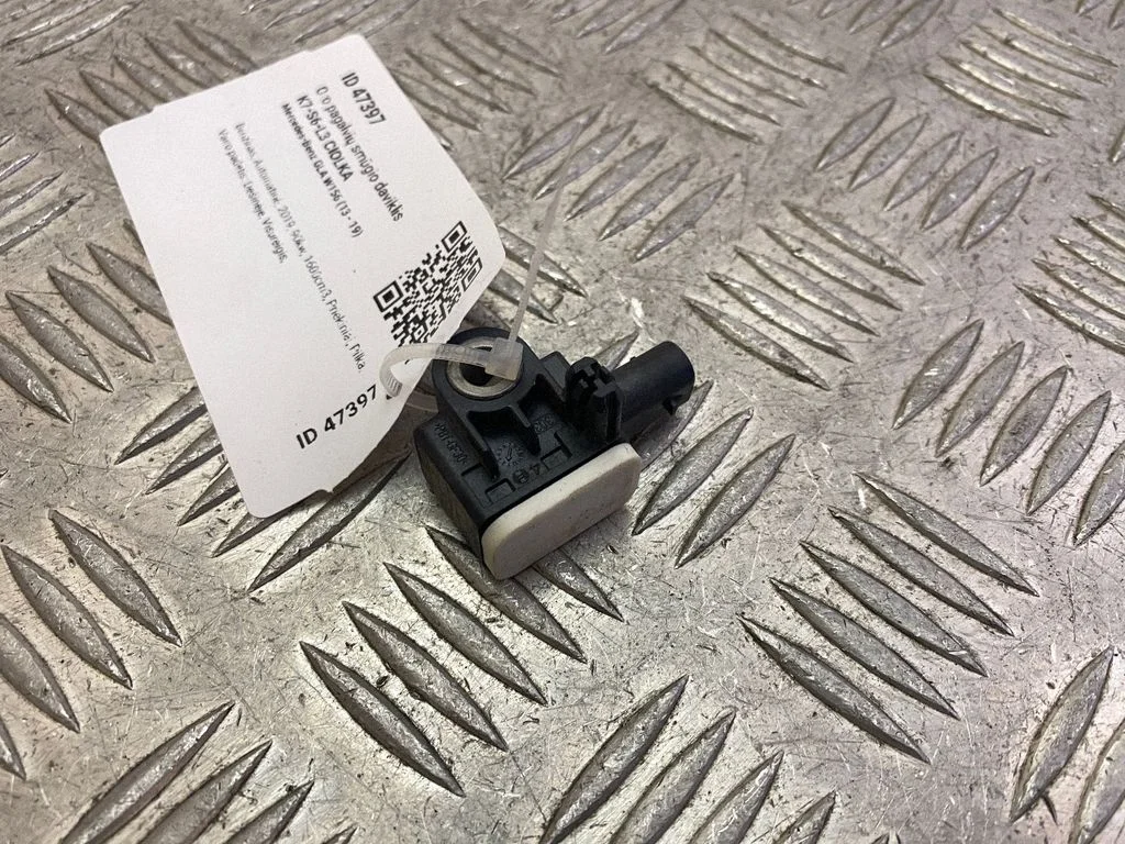 Drošības spilvenu trieciena sensors A1668210151