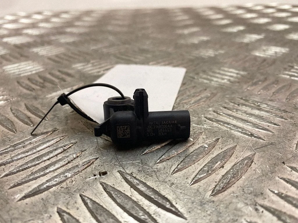 Airbag deployment crash/impact sensor – Jaguar I-Pace (2018-)