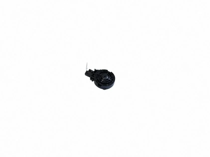 Skaļrunis (-ņi) aizmugurējās durvīs 4K0035399