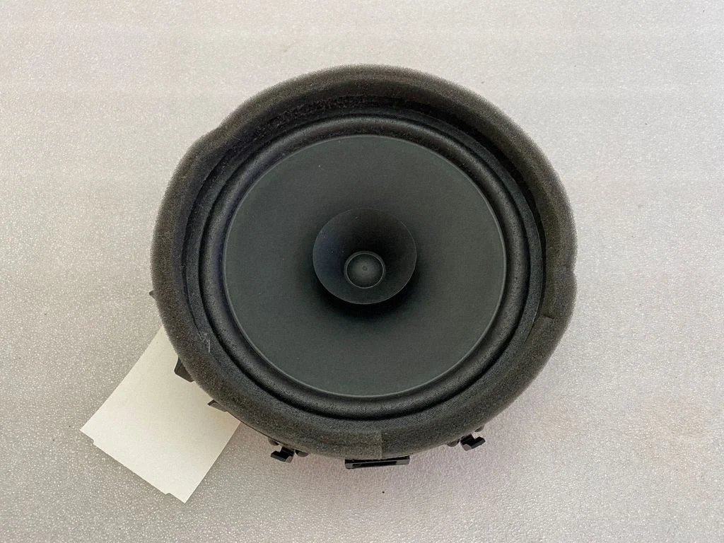 Rear door speaker – Mitsubishi Outlander (2013-2021)
