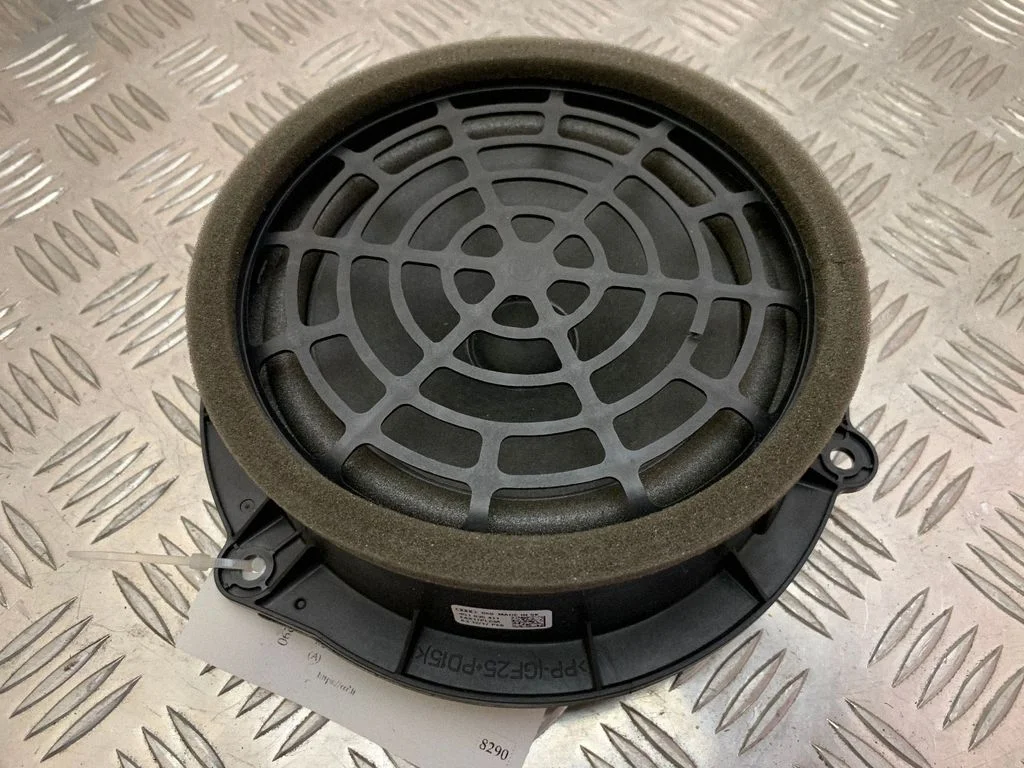 Rear door speaker – Audi A6 S6 C7 4G (2011-2018)