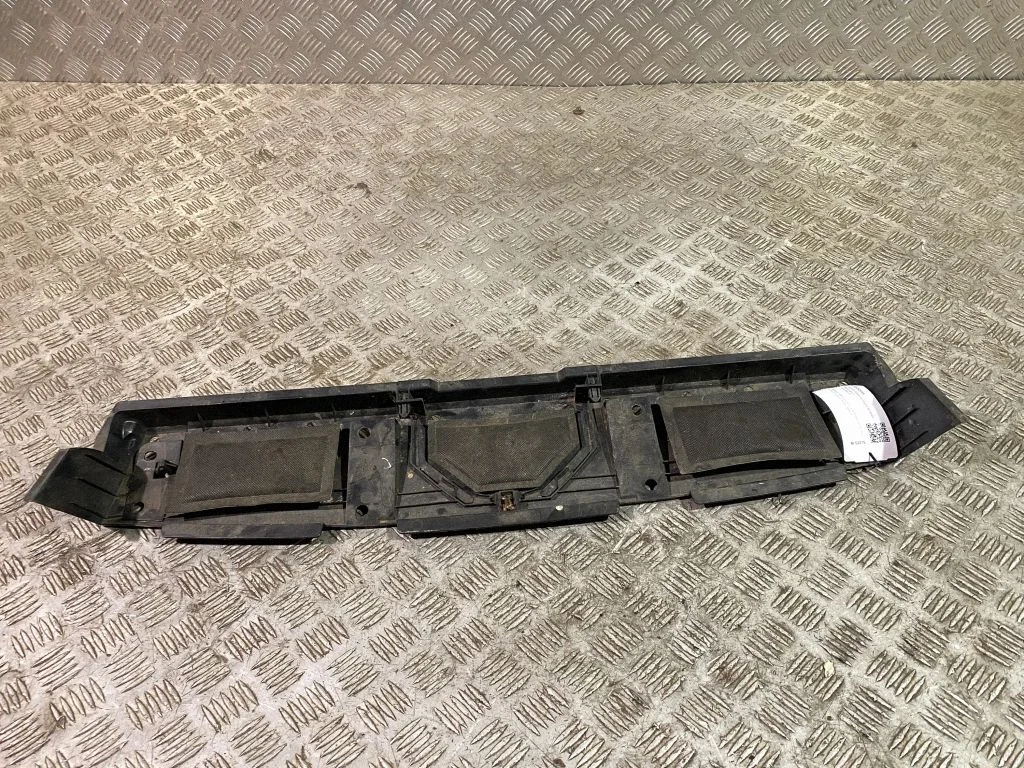 Tagumise kaitseraua põhjakaitse – Lexus NX (2014-2021)