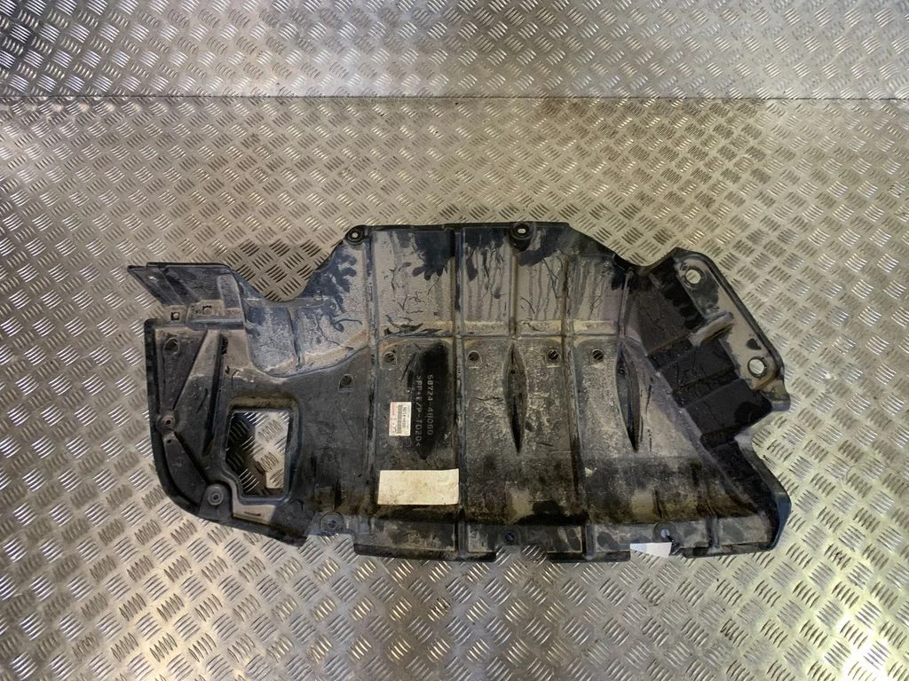 Rear bumper underbody cover/under tray – Lexus RX 450H (2016-)