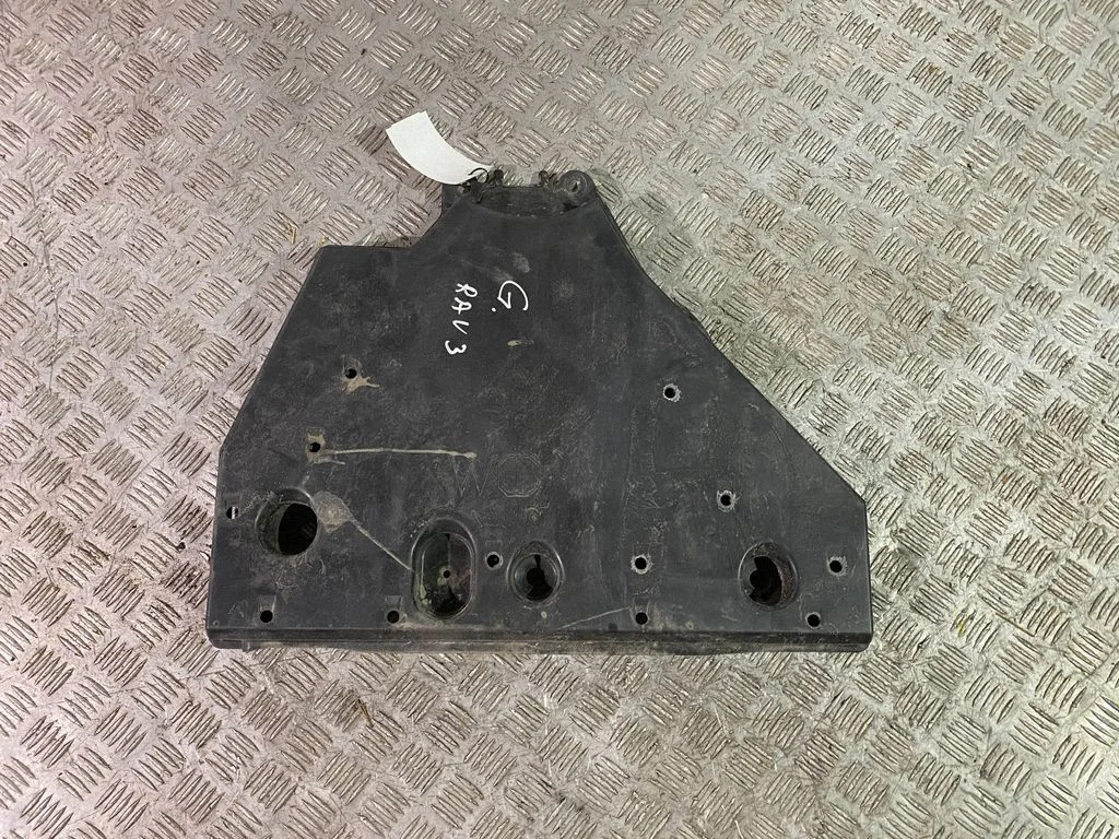 Tagavedrustuse põhjakaitse – Toyota RAV 4 (XA50) (2018-)