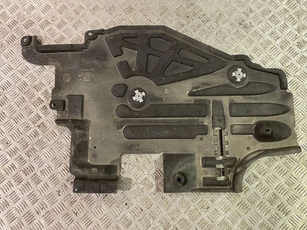 Rear underbody cover/under tray – Volvo S90, V90 (2016-)