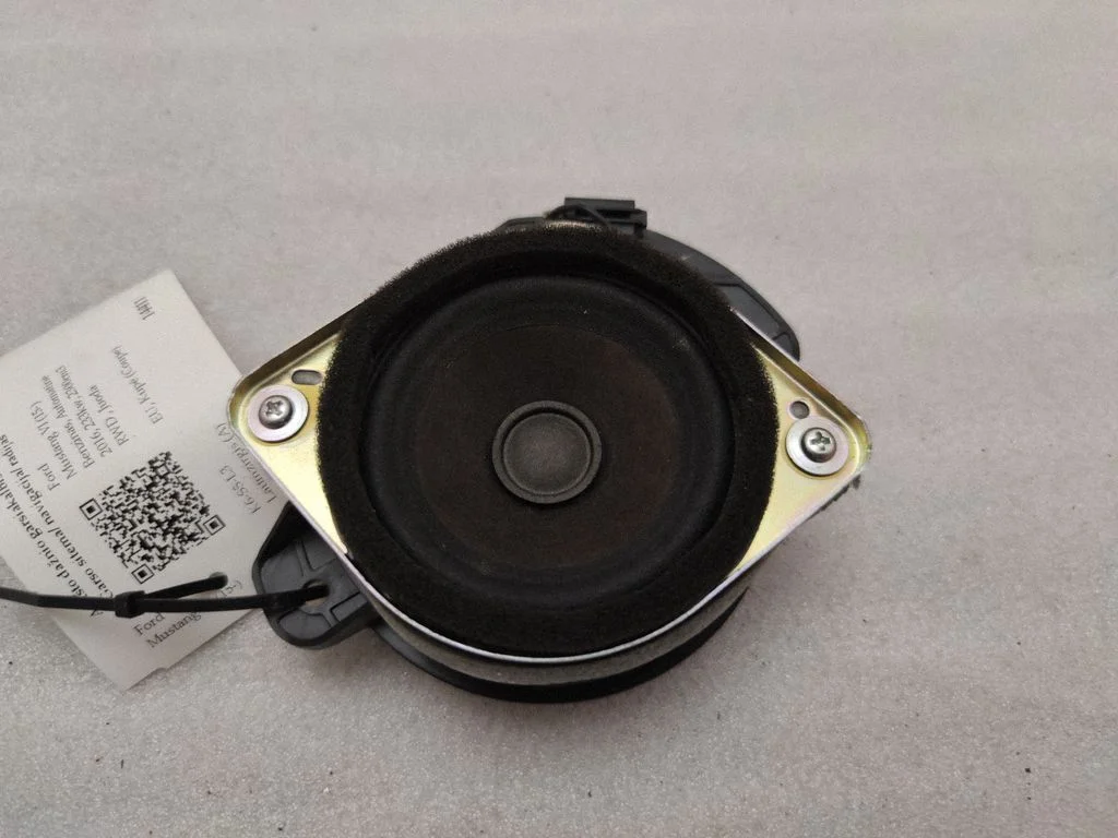 Augstfrekvences skaļrunis (-ņi) priekšējās durvīs – Ford Mustang VI (2015-)