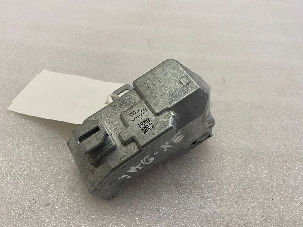 Steering wheel lock – Jaguar XE (2015-)