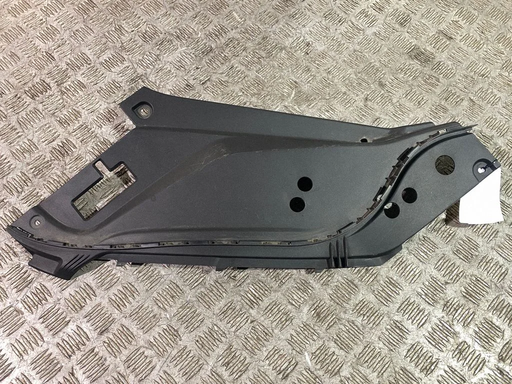 Radiator trim – Volvo XC90 (2014-)