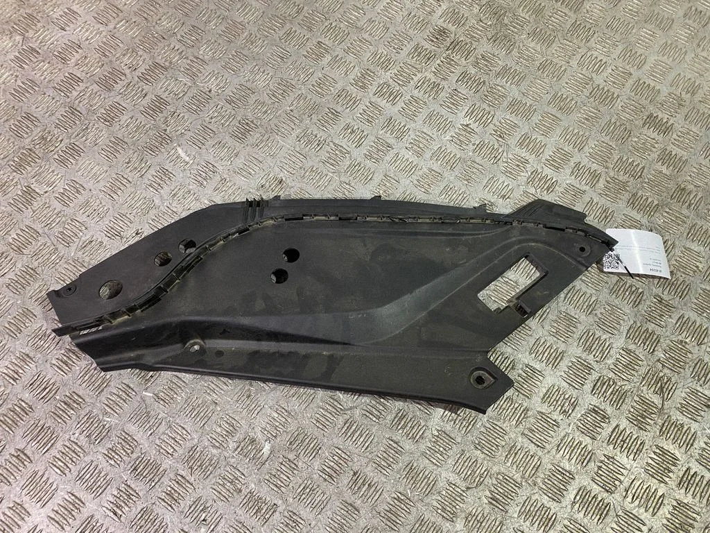 Radiator trim – Volvo XC90 (2014-)