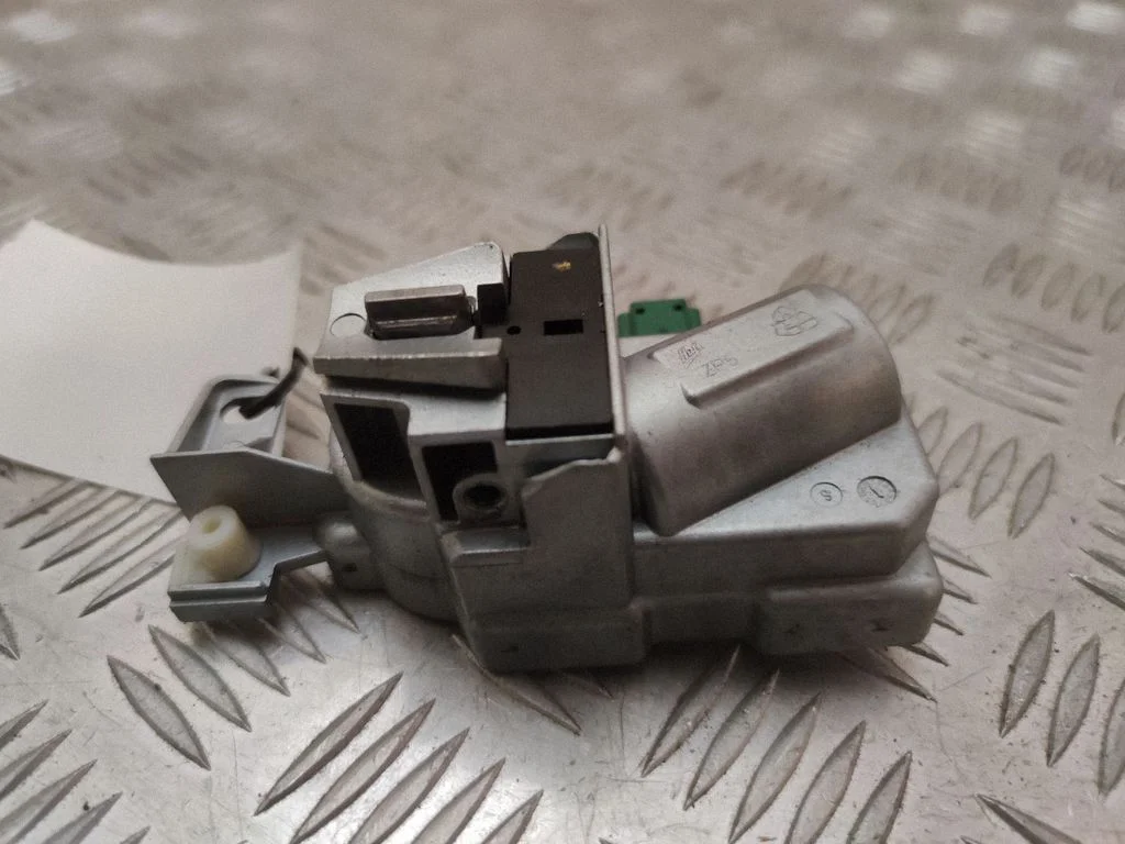 Steering wheel lock – Volvo XC60 (2014-2016)