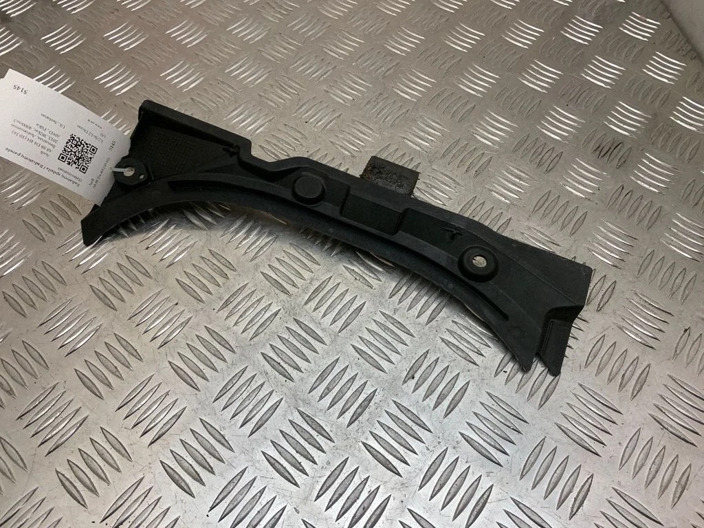 Radiator trim 4H0823746C