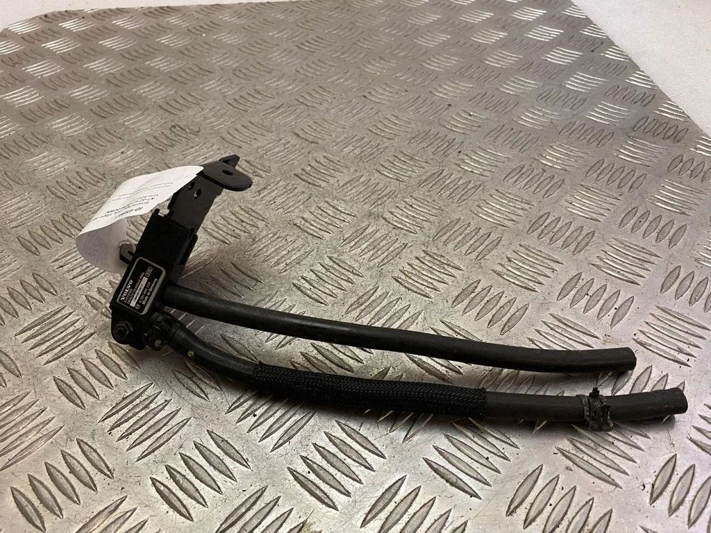 Exhaust gas pressure sensor – Volvo XC60 (2017-)