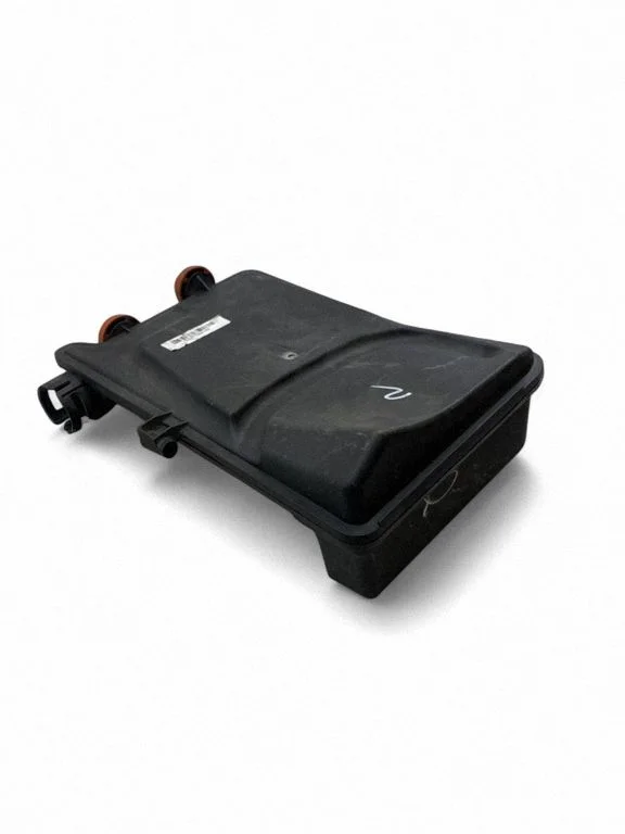 Intake resonator – BMW 7 Series G11 G12 (2015-2022)