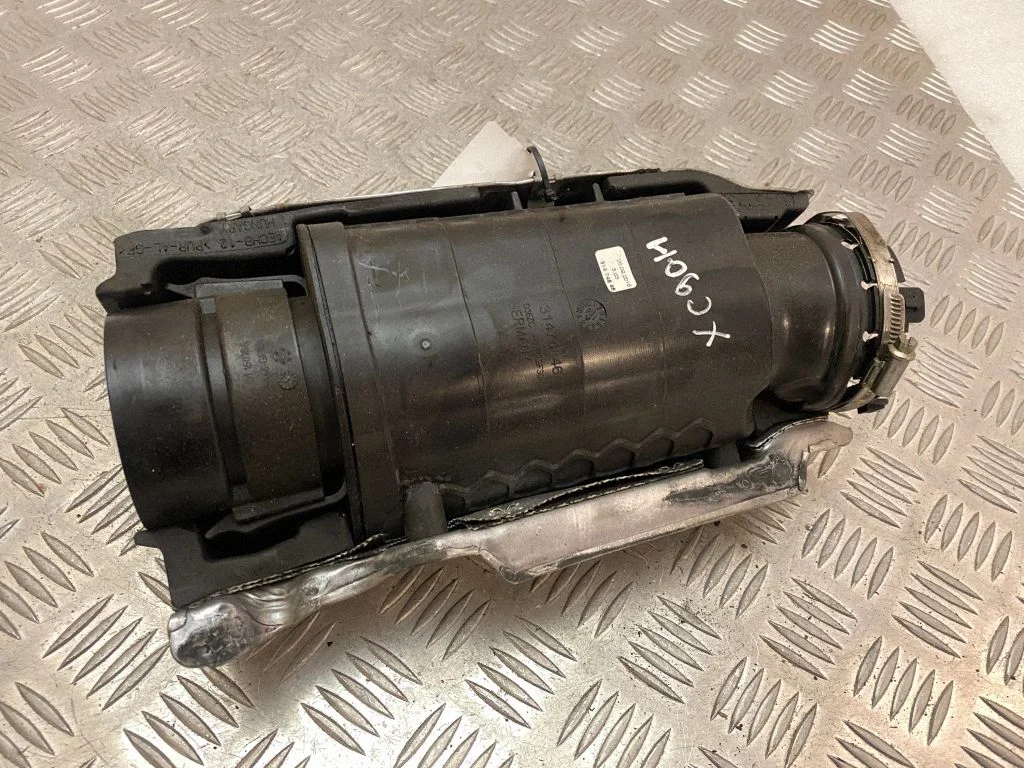 Intake resonator – Volvo XC90 (2014-)