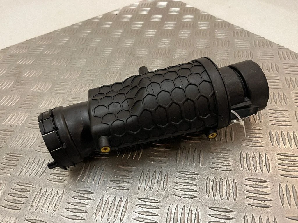 Intake resonator – Volvo XC90 (2014-)