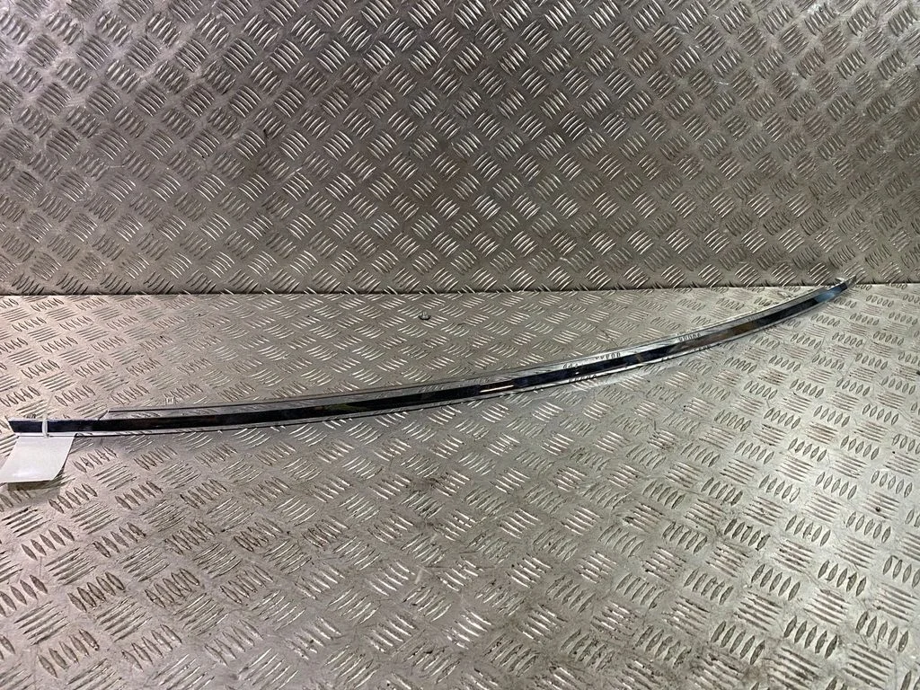 Listwa klapy bagażnika 7376778