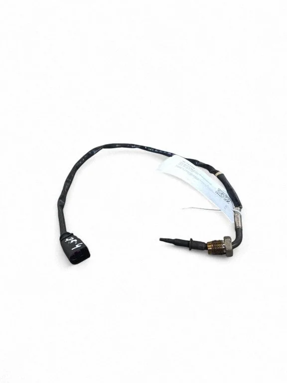 Heitgaasi temperatuuriandur 8W0906088Q