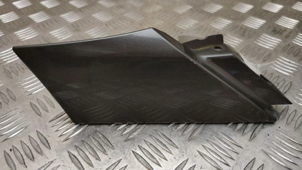 Poritiiva iluliist (molding) FK7216D280AD