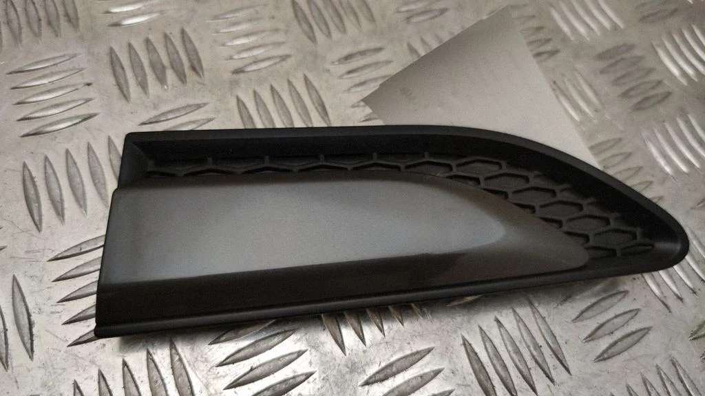 Poritiiva iluliist (molding) FK72280B11