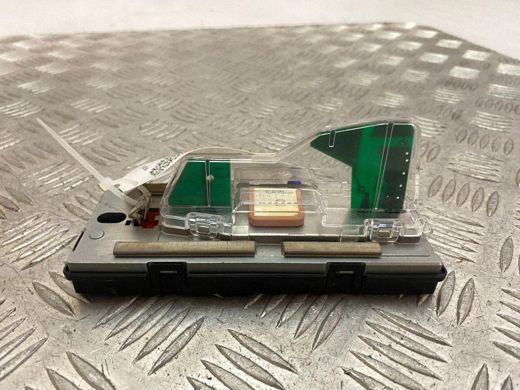 Aerial GPS antenna – Volvo XC90 (2014-)