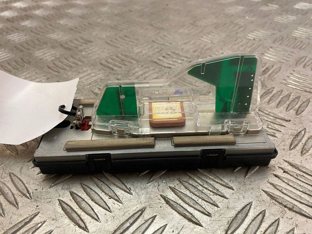 Aerial GPS antenna – Volvo XC90 (2014-)
