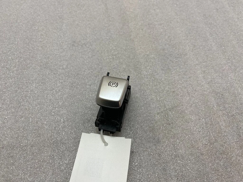 Rokas bremzes slēdzis – Mercedes-Benz E klase W238 (2017-)