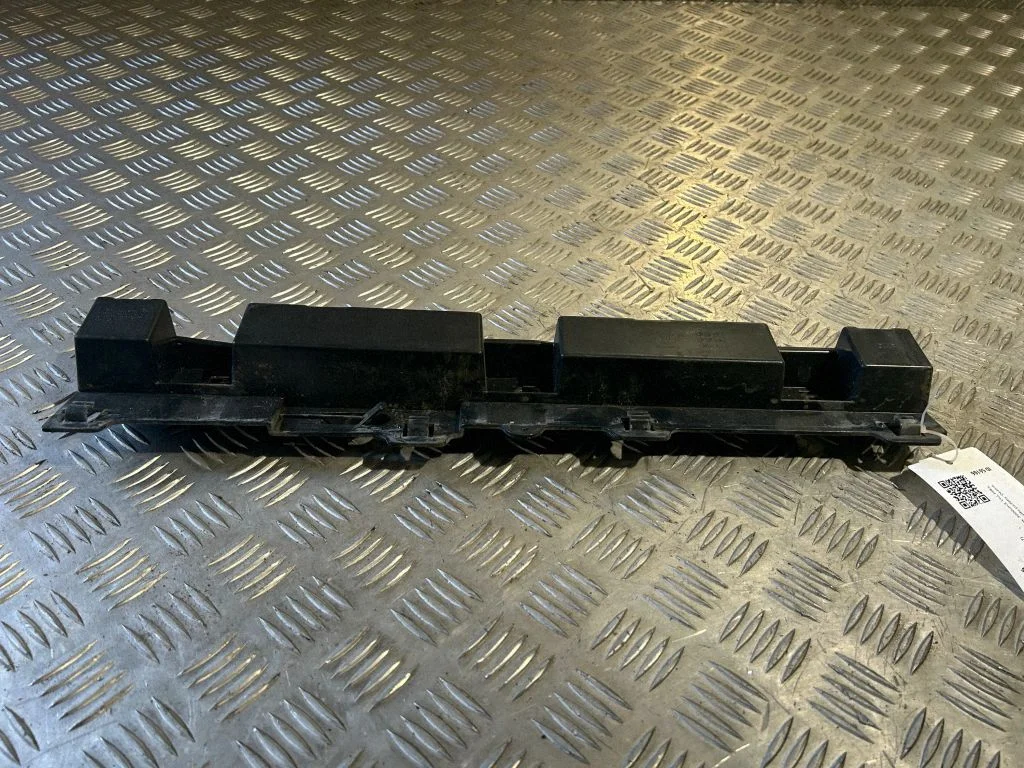 Część progu 7320206