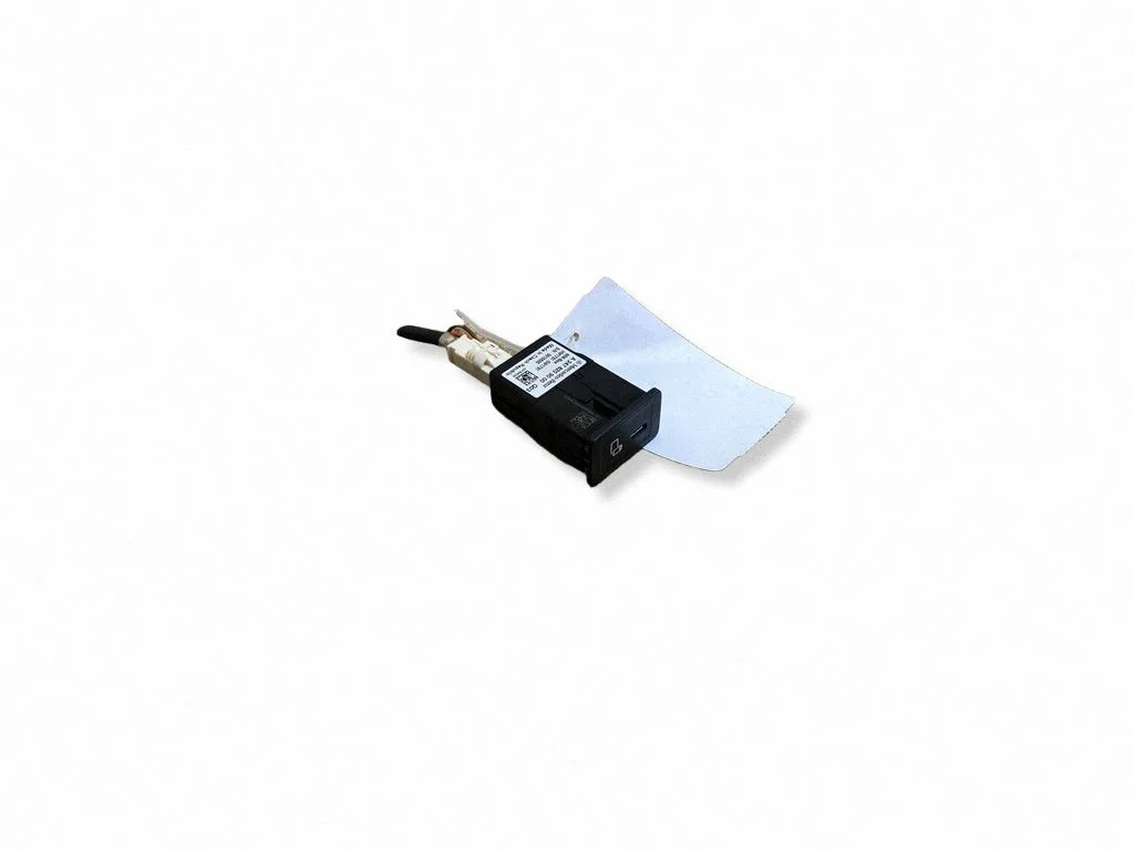 USB ligzda A2478209000