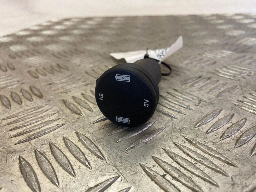 Gniazdo USB FK7219010AB