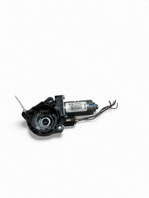 Seat adjustment motor C37013101