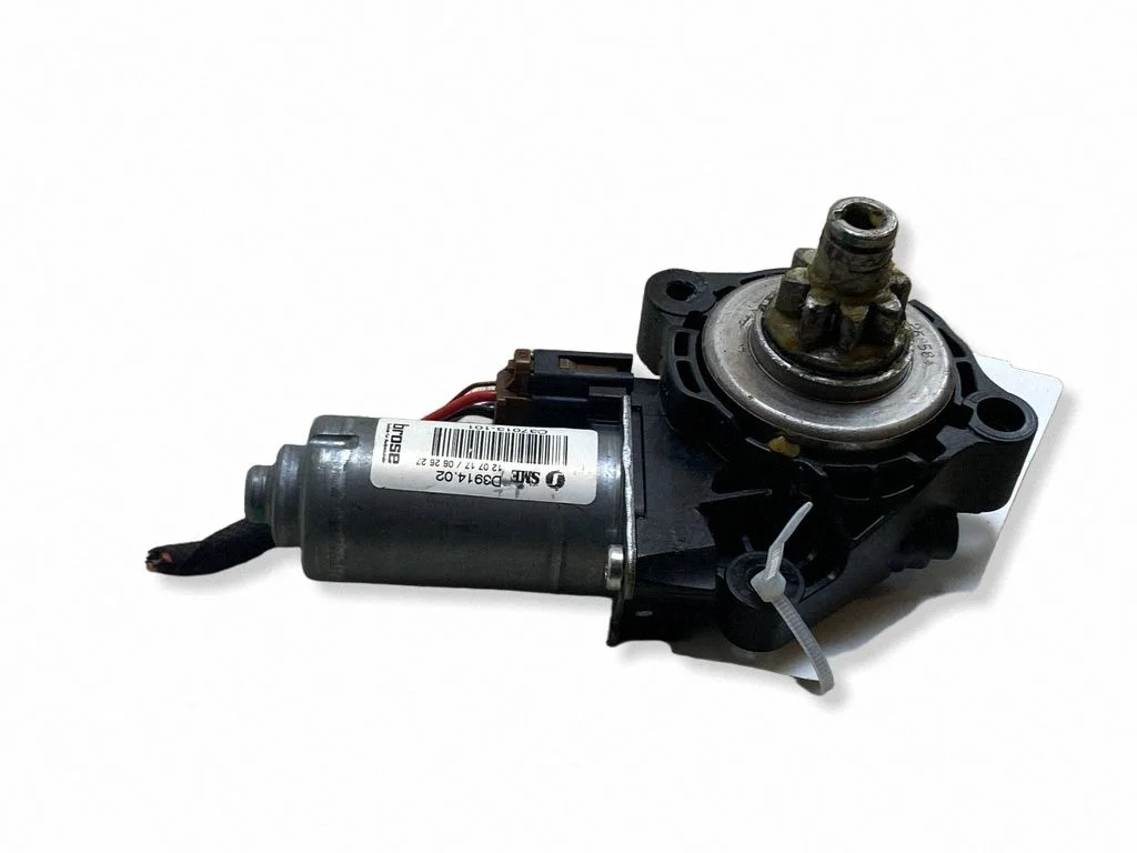 Silniczek regulacji fotela C37013101