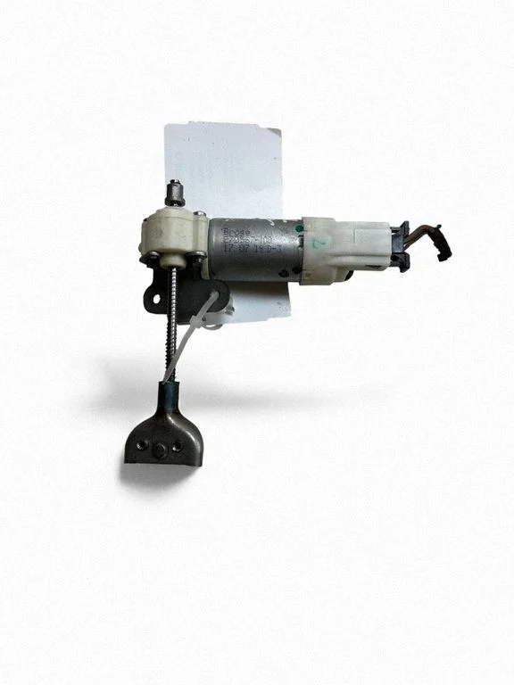 Seat adjustment motor E75567100