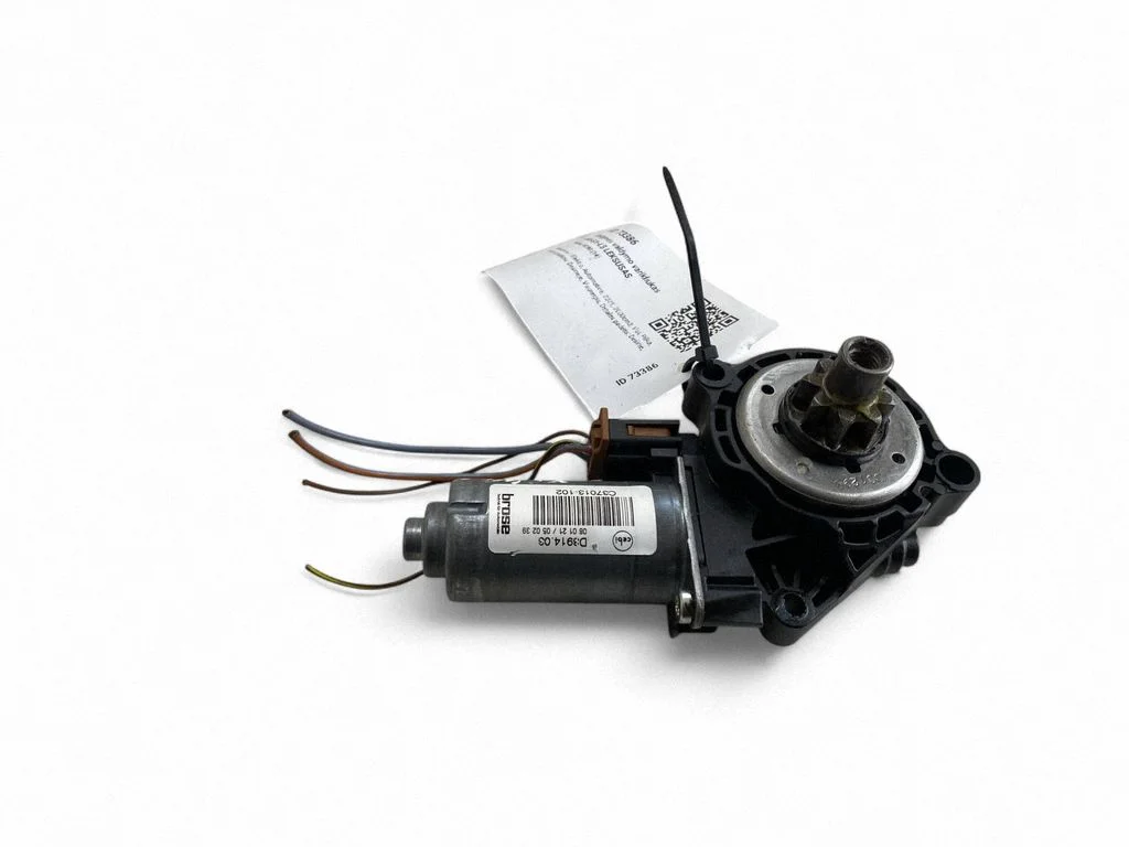 Sēdekļa regulēšanas motoriņš D391403