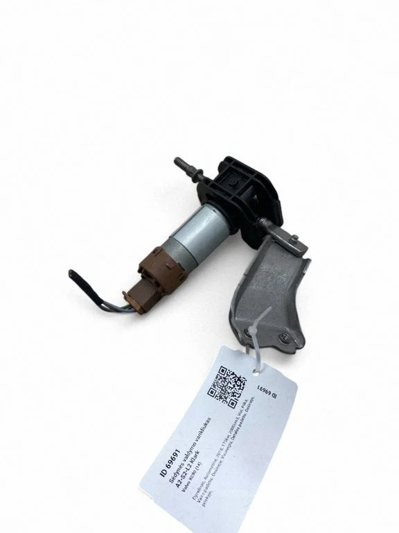 Seat adjustment motor C06710106
