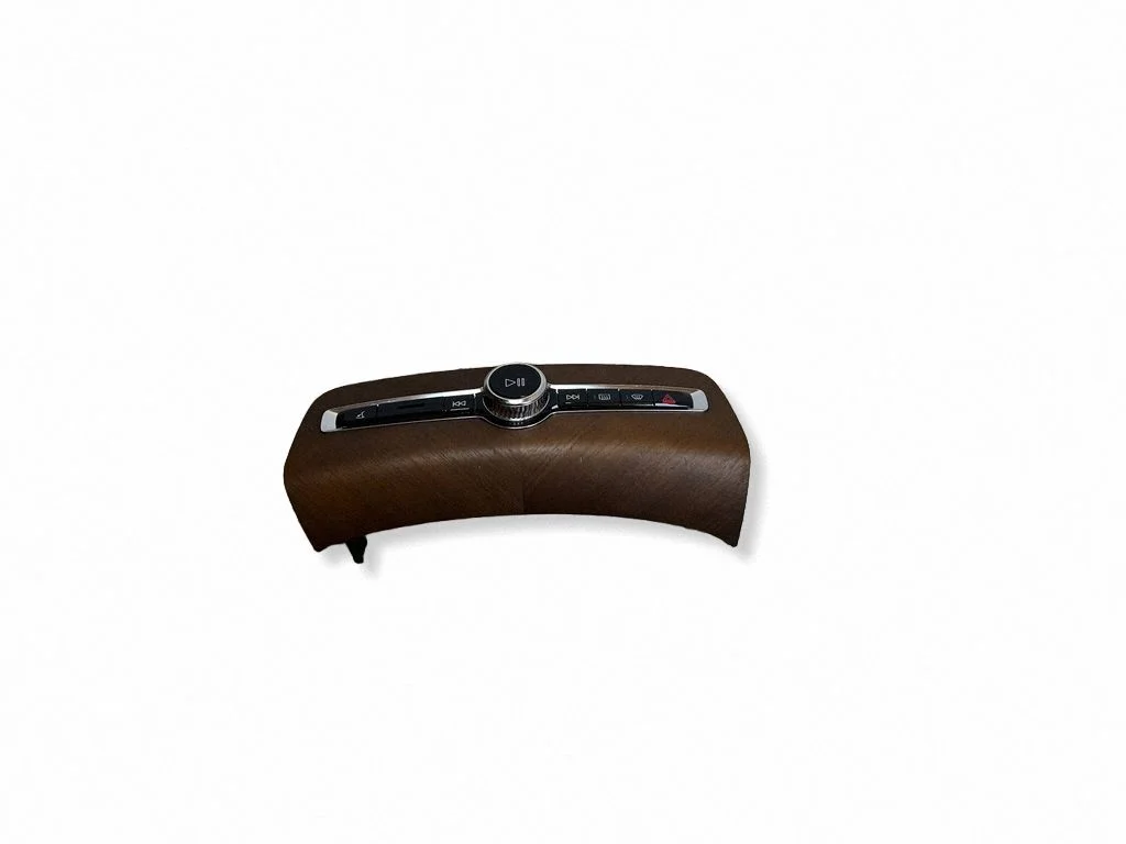 Head unit multimedia control – Volvo XC90 (2014-)