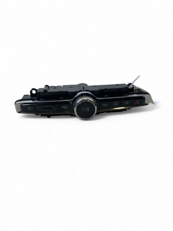 Head unit multimedia control – Volvo XC90 (2014-)