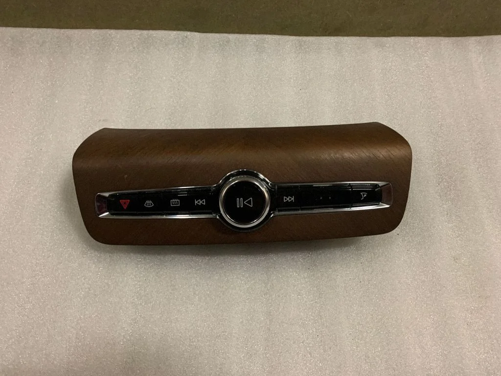 Head unit multimedia control – Volvo XC90 (2014-)