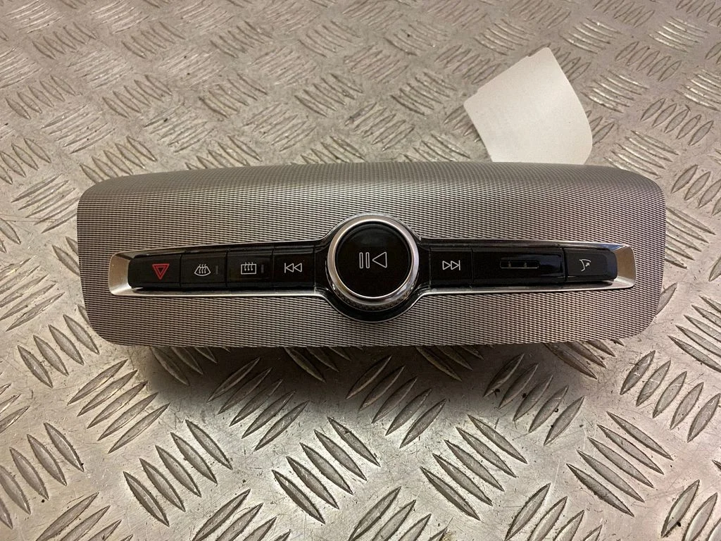 Head unit multimedia control – Volvo XC90 (2014-)