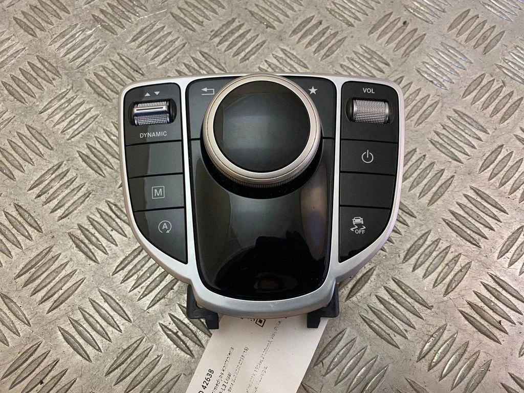 Multimeedia juhtplokk – Mercedes-Benz GLC-klass C253 (2016-)