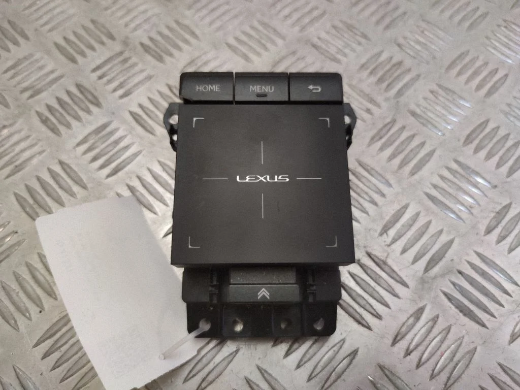 Head unit multimedia control – Lexus NX (2014-2021)