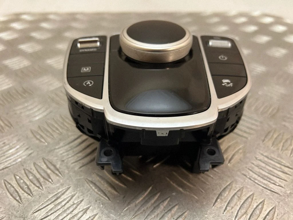 Multimeedia juhtplokk – Mercedes-Benz GLC-klass C253 (2016-)