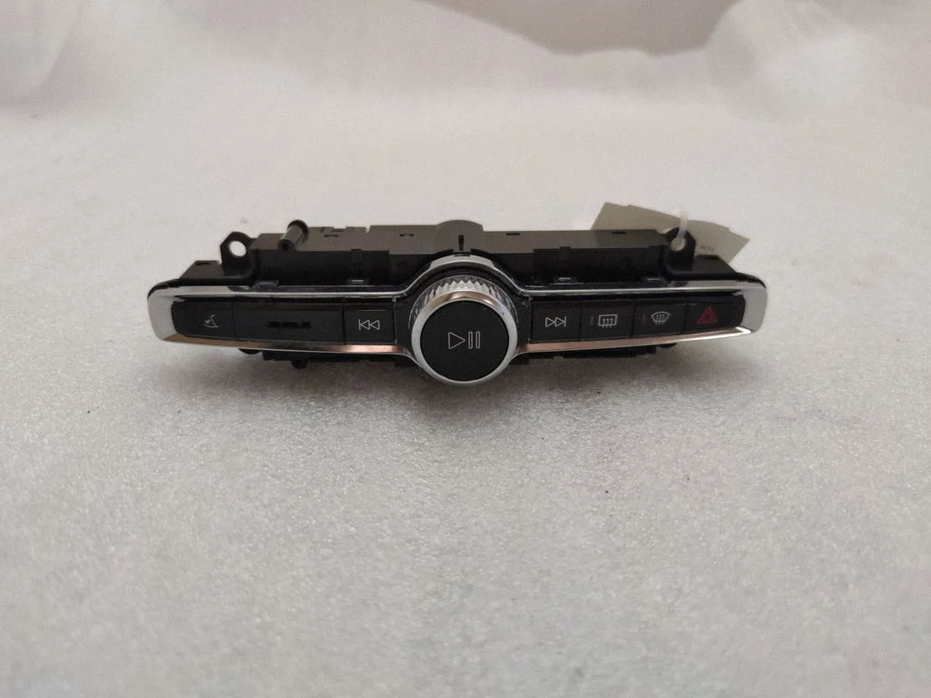 Head unit multimedia control – Volvo XC90 (2014-)
