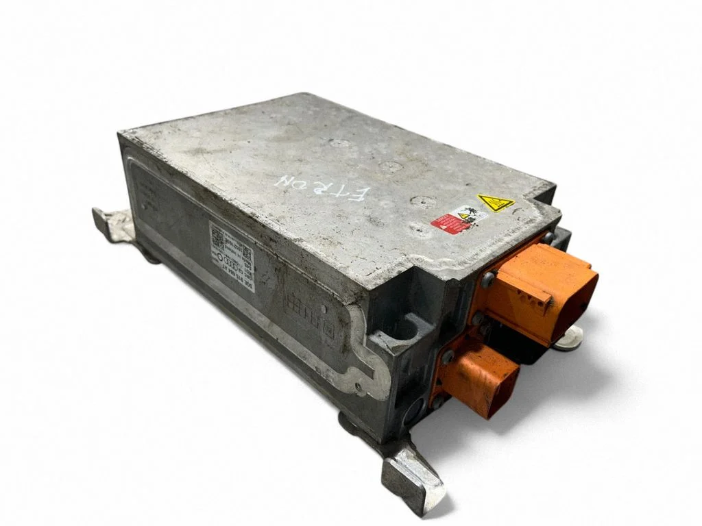Voltage converter inverter 5QE915684AT