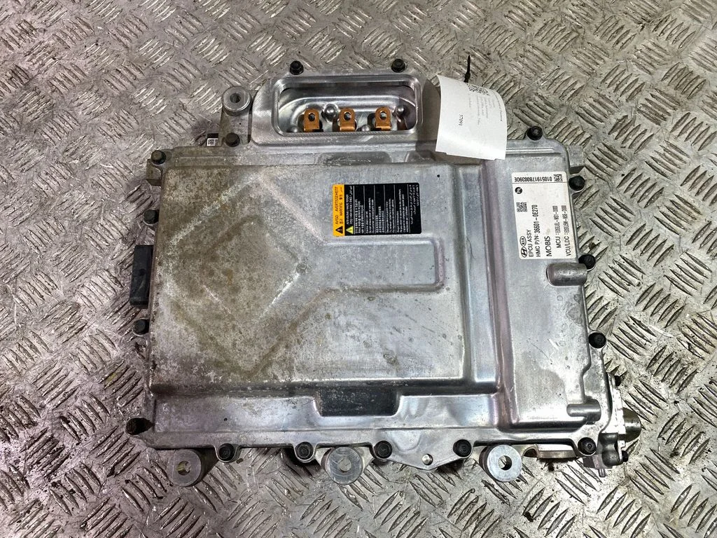 Invertors (sprieguma pārveidotājs) 366010E270