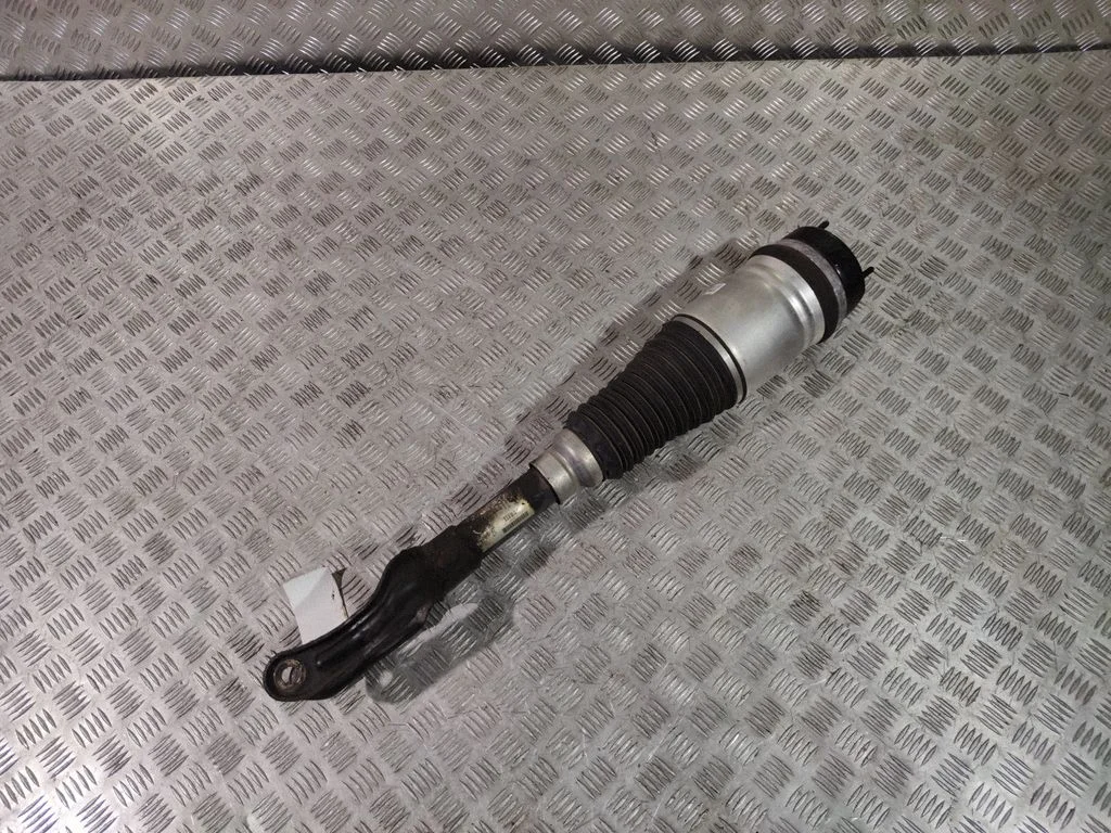 Air suspension front shock absorber 68231882AA
